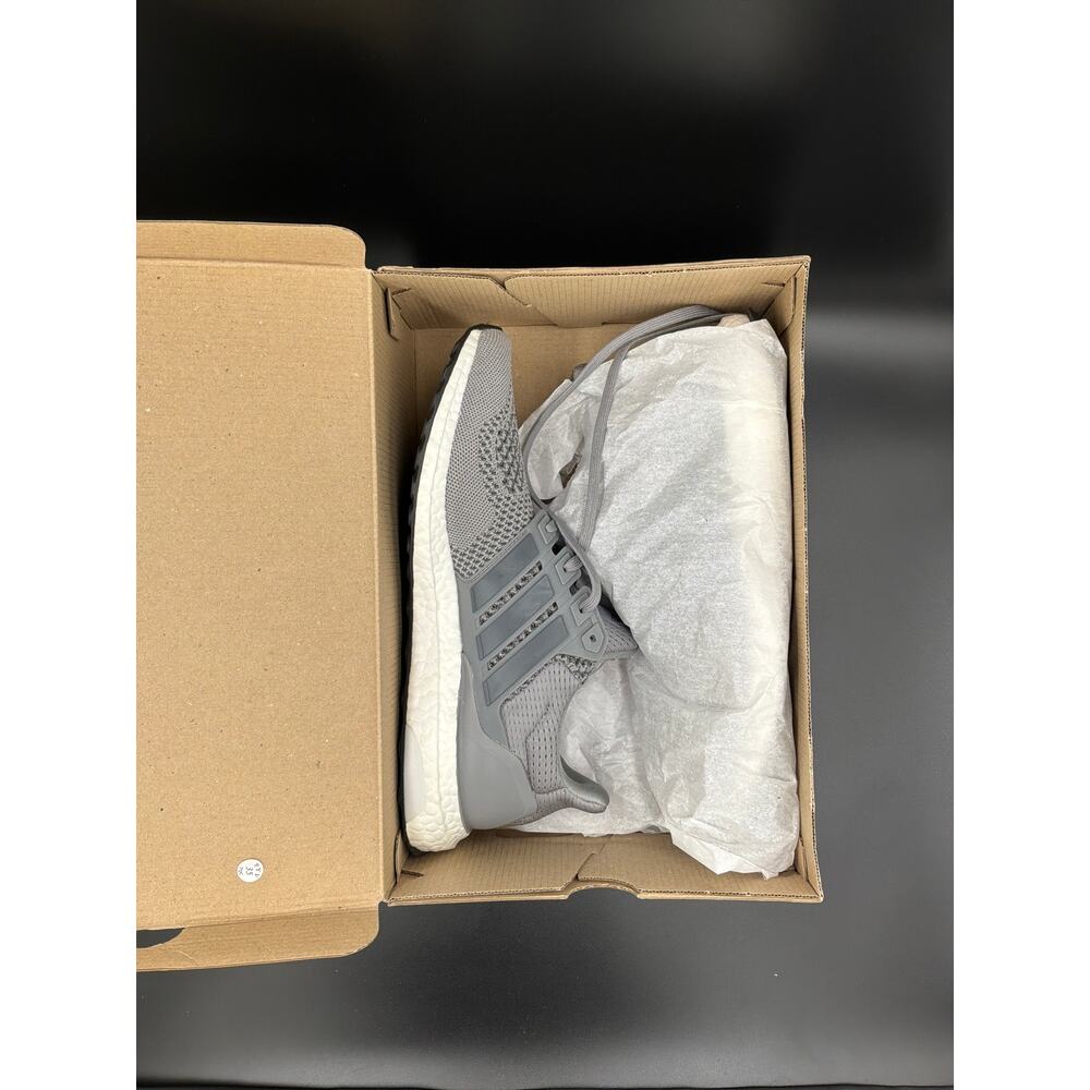 Adidas Ultraboost 1.0 Sneakers - Picture 4 of 4